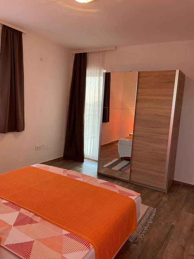 Apartmani Mateja Kaštela Exterior foto